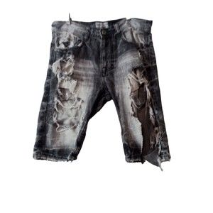 Men's Twenty Two Oz  Shorts Lots Of Holes And Skin Shows Size 32‎